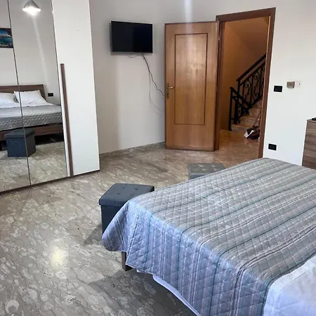 Δωμάτια σε οικογενειακή κατοικία Casa Cupello
